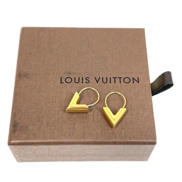 Authentic LOUIS VUITTON M61088 logo Essential V Accessories Pierce Gold Plated G - Picture 1 of 10